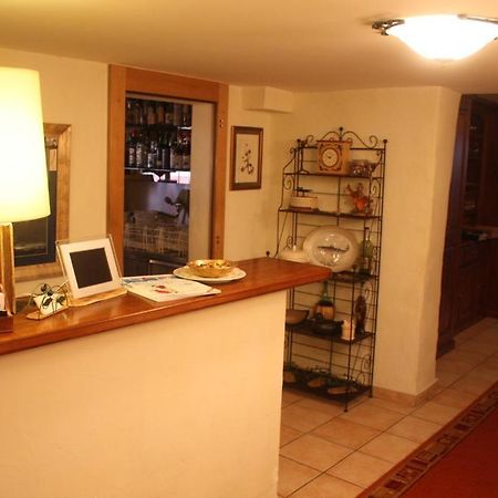 Auberge Communale Bogis Bossey Buitenkant foto