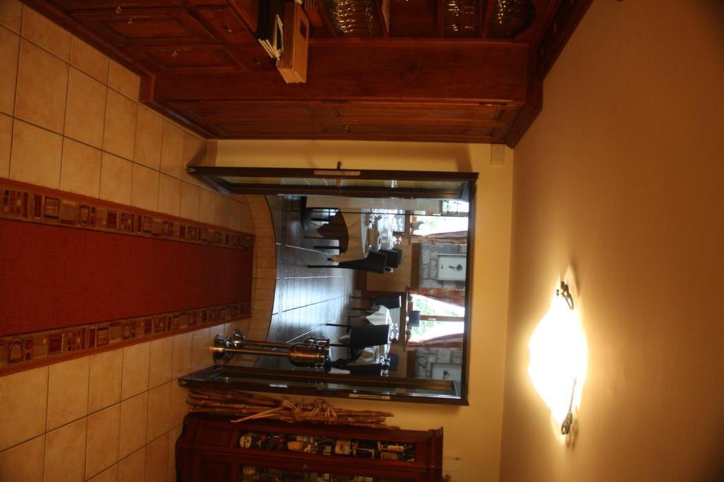 Auberge Communale Bogis Bossey Buitenkant foto